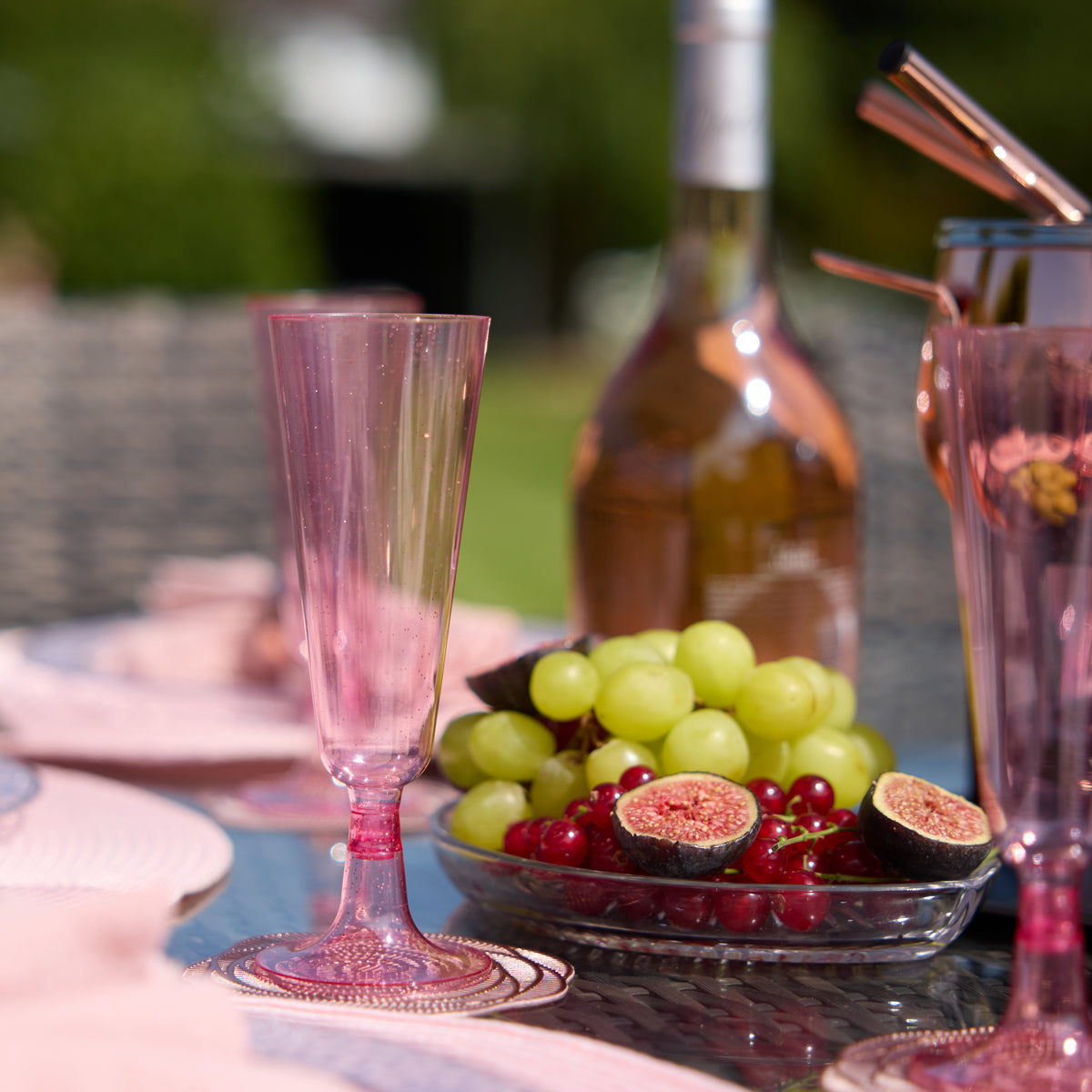 Pink Glitter Plastic Champagne Flutes (150ml)