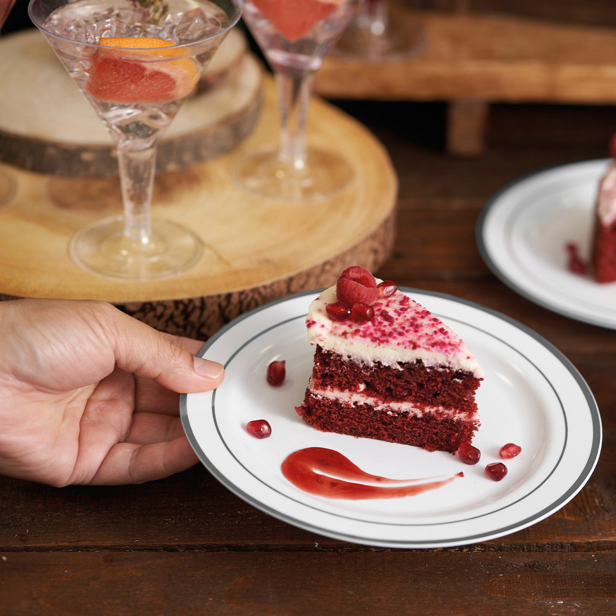 White Plastic Dessert Plates with Silver Rim (19cm)